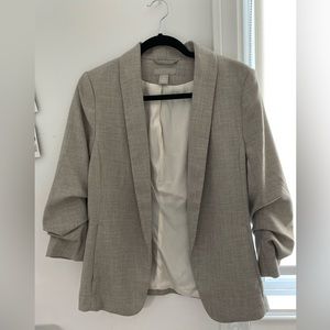 NWOT H&M Grey Blazer | Gathered sleeve blazer size s